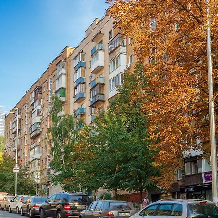 Квартира По Улице Федорова 1 Kyiv Exterior foto