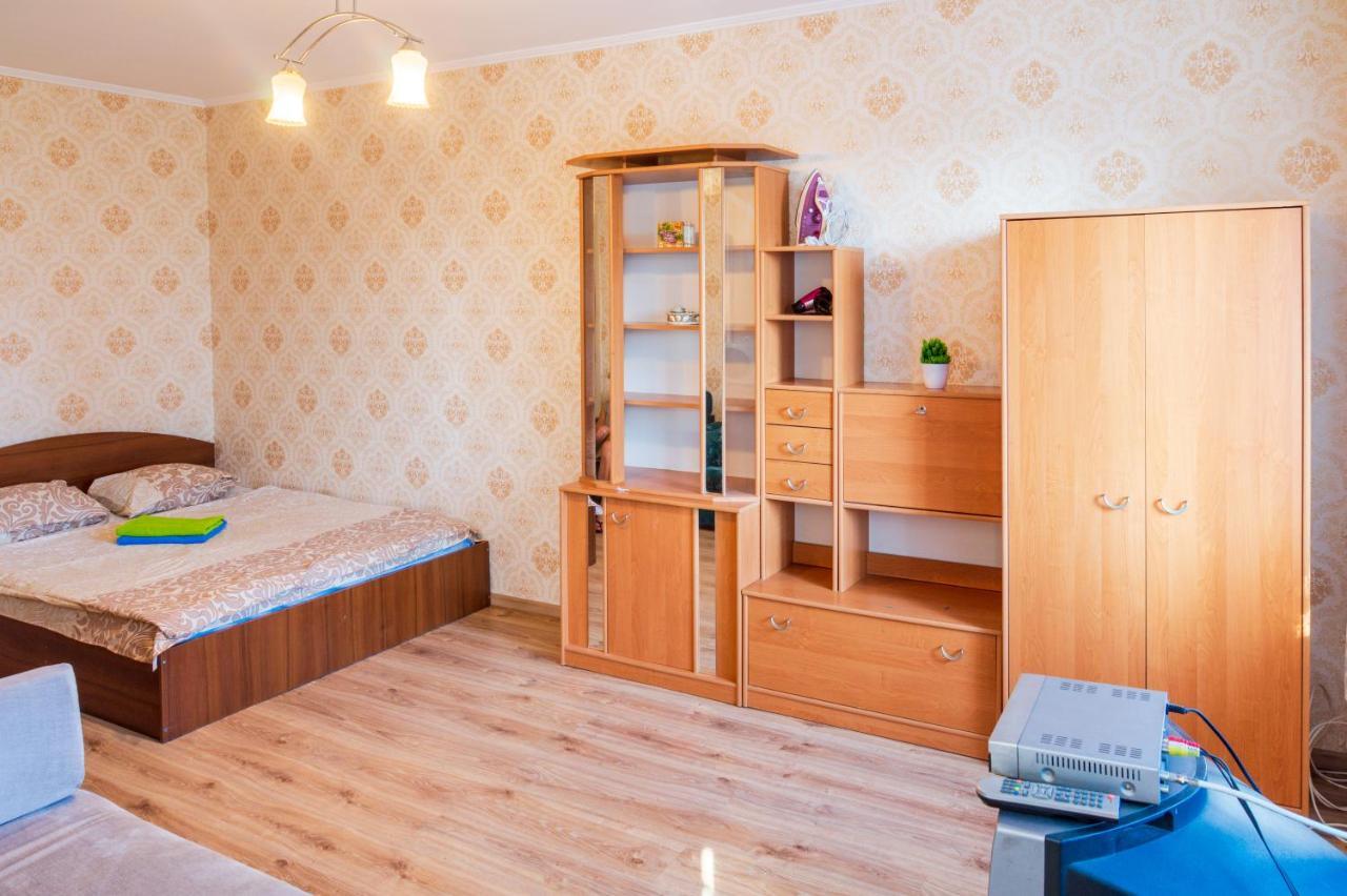 Квартира По Улице Федорова 1 Kyiv Exterior foto