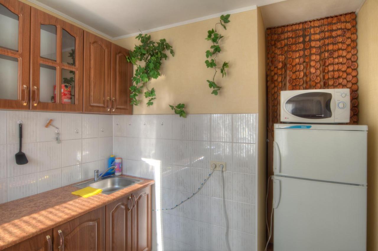 Квартира По Улице Федорова 1 Kyiv Exterior foto