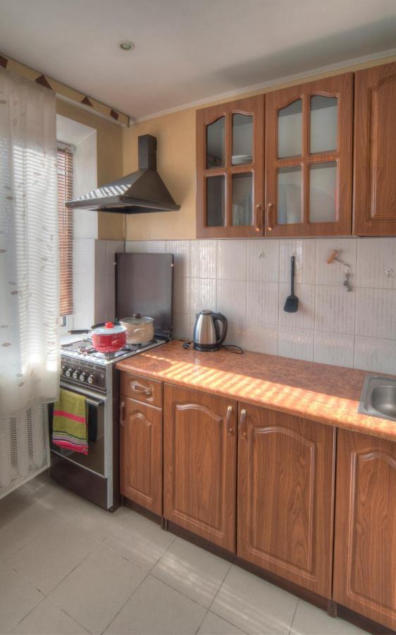 Квартира По Улице Федорова 1 Kyiv Exterior foto